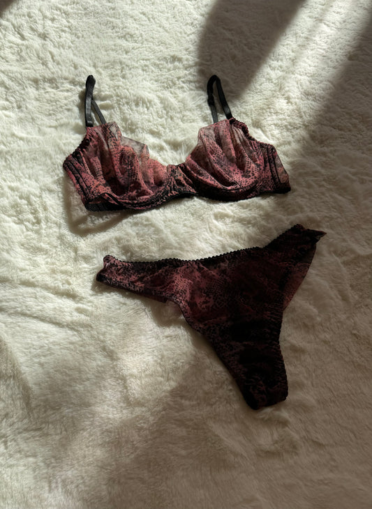 Snake print set