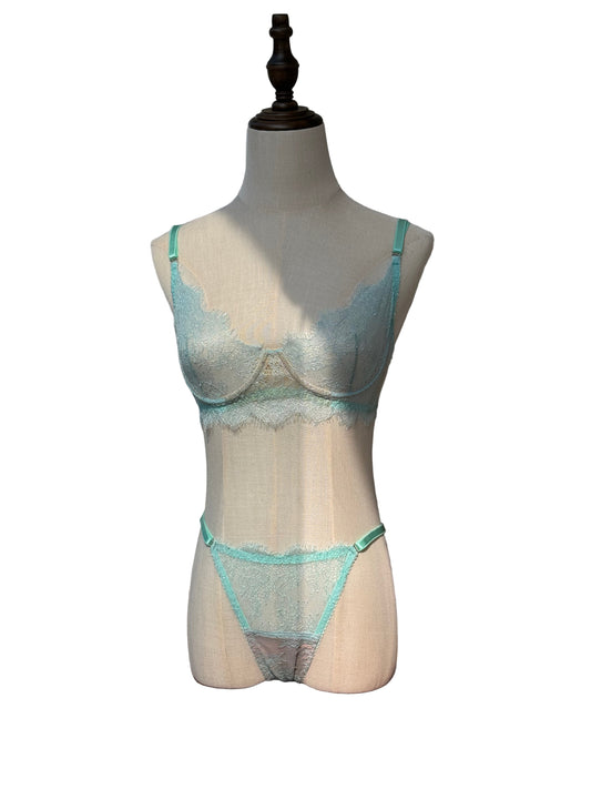 Mint lace set