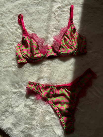 Pink and green Leo